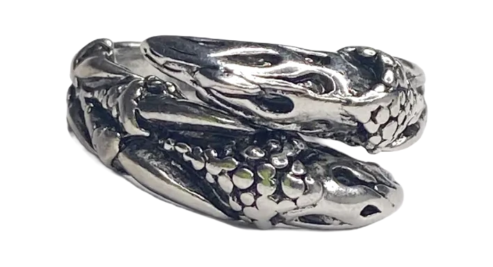 Anillo Garra de la Reina Bestial, fotografía del catálogo Draco